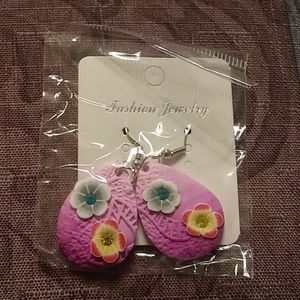 Brand new dangle earrings